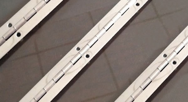 廣有五金與你探討如何選擇優(yōu)質的長合頁