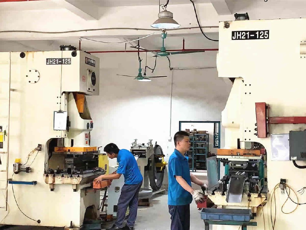 氣動(dòng)沖壓二車間